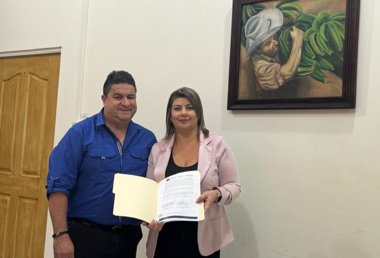 CEN-CINAI y Municipalidad de Pococí firman convenio que permite préstamo de uso gratuito de inmueble CECUDI CARIARI